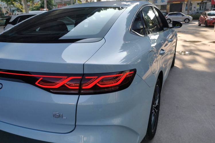 Used BYD Qin L 2024 DM-i 120KM Excellence Model
