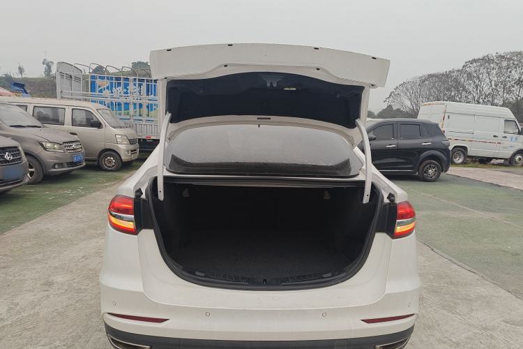 Used Ford Mondeo 2018 EcoBoost 180 Smart Control Fashion Model China VI Standard