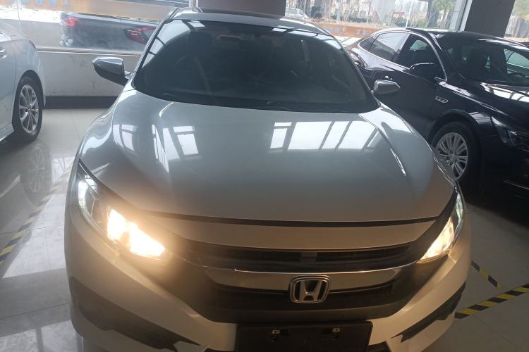 Used Honda Civic 2016 180TURBO CVT Comfort Version
