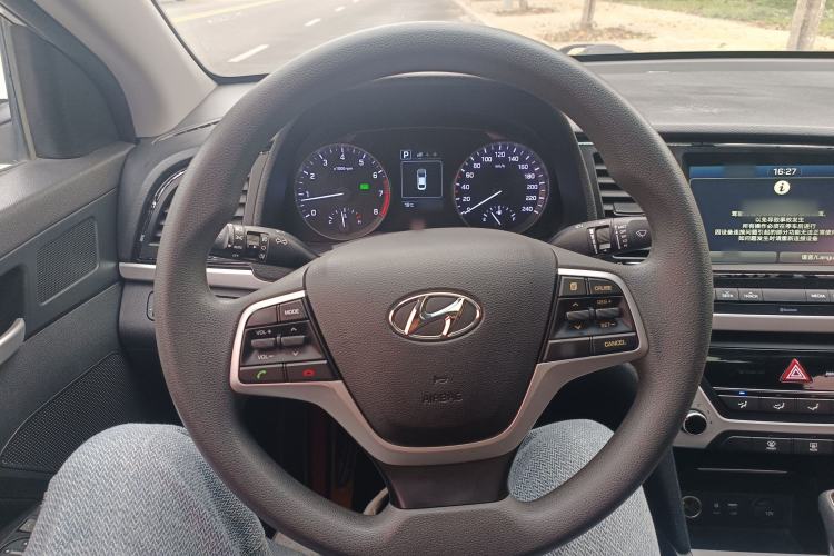 Used Hyundai Elantra 2016 1.6L Automatic ZhiXuan – Elite Version
