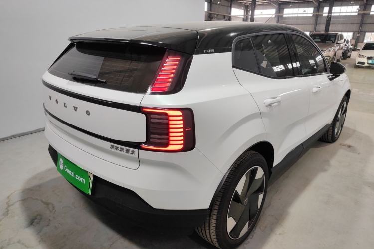 Used Volvo EX30 2025 Rear-Drive Long-Range Plus Model