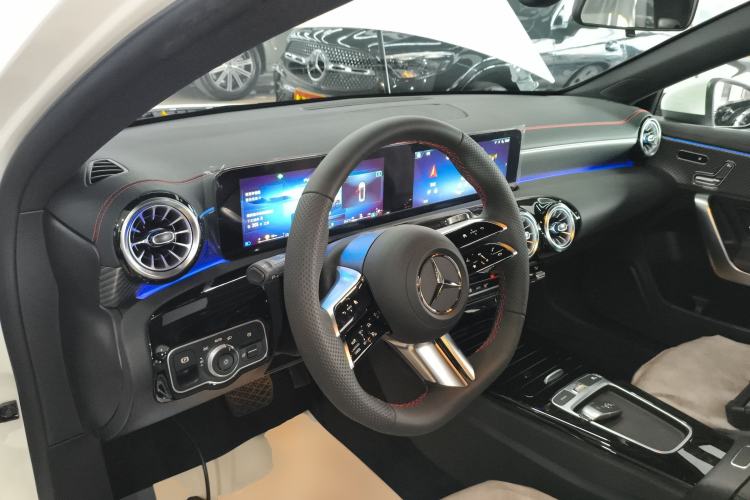 Used Mercedes-Benz A-Class 2025 A 200 L Fashion Model
