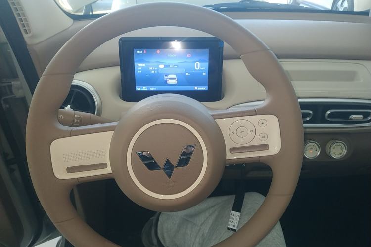 Used Wuling Hongguang MINIEV 2025 Four-Door Version Advanced Edition
