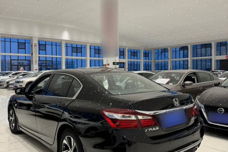 Used Honda Accord 2016 2.0L Elite Edition
