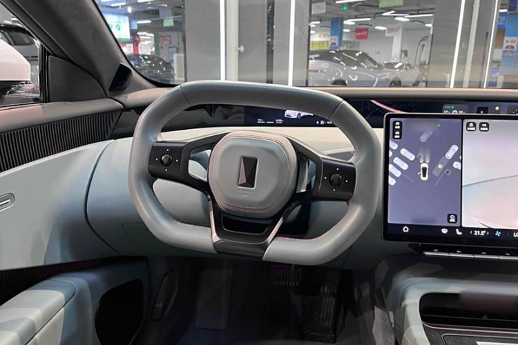 Used  12 2023 650 Three-Laser Four-Wheel Drive Performance Edition
