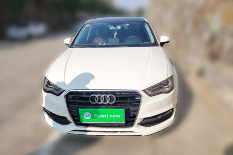 Used Audi A3 2014 Limousine 40 TFSI S line Comfort Model