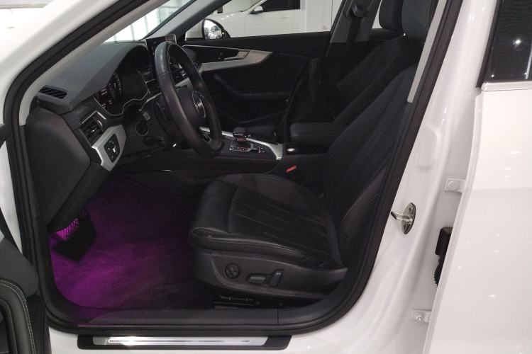 Used Audi A4L 2020 40 TFSI Fashionable and Elegant Model