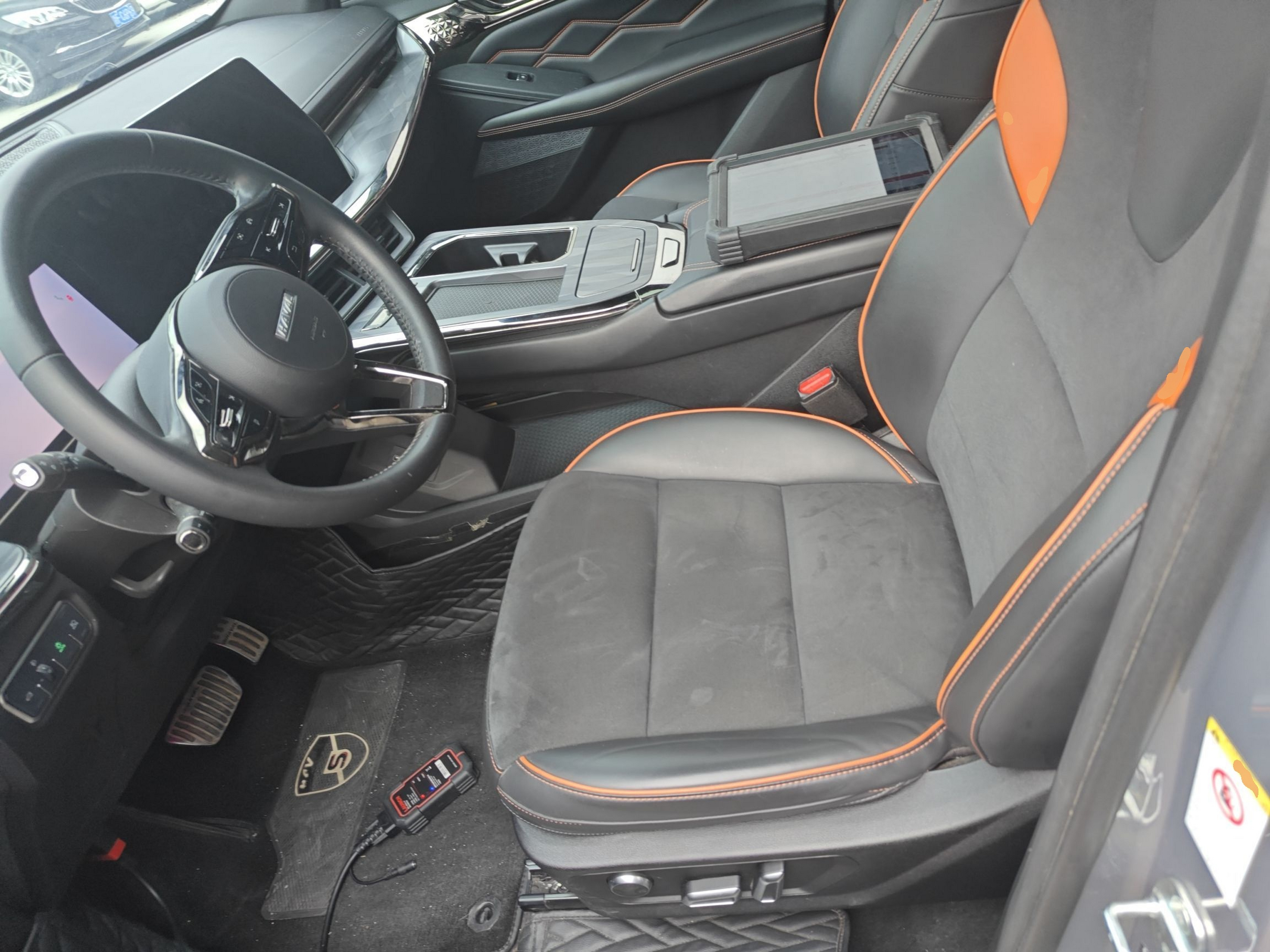 Переднее сиденье в автомобиле