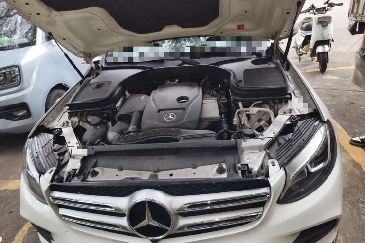 Used Mercedes-Benz GLC 2018 Facelift GLC 260 4MATIC Luxury Edition
