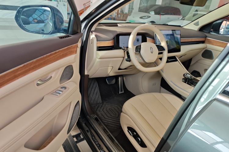 Used Hima AITO M7 2024 1.5T Four-Wheel Drive Plus Version 5 Seats
