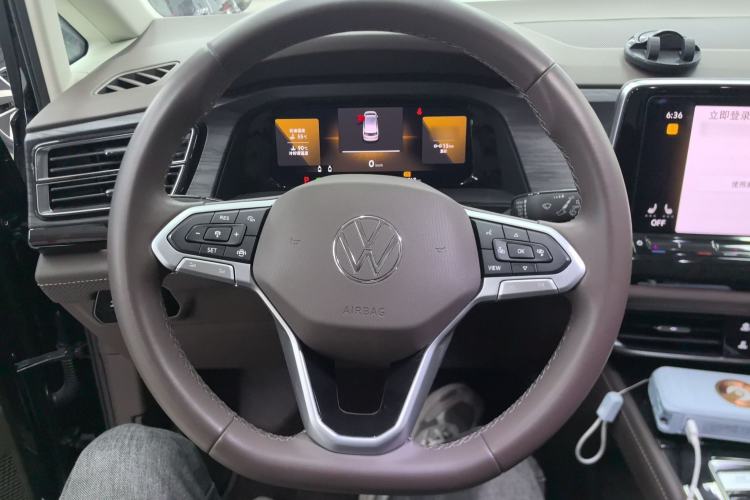 Used Volkswagen Viloran 2024 330TSI Luxury Edition
