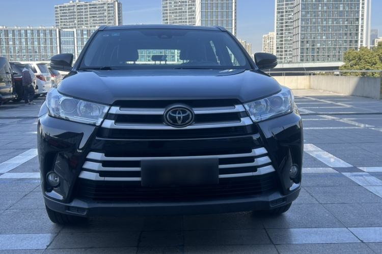 Used Toyota Highlander 2018 2.0T Four-Wheel Drive Luxury Version 7 Seats China VI Standard
