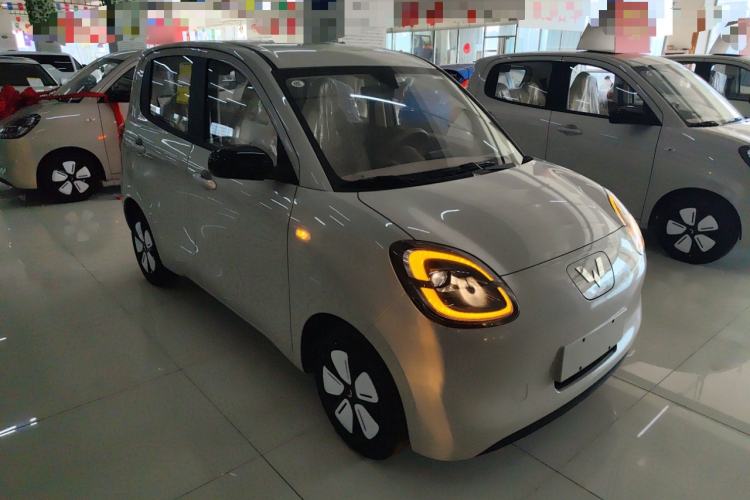 Used Wuling Hongguang MINIEV 2025 Four-Door Version Advanced Edition
