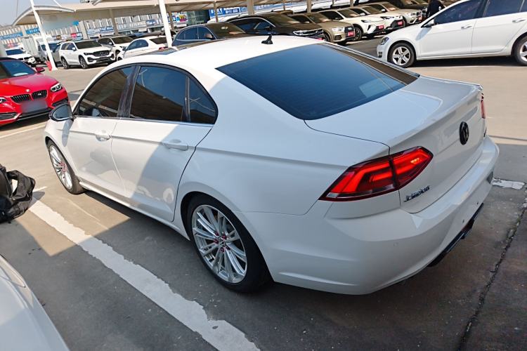 Used Volkswagen Lamando 2018 280TSI DSG Comfort Edition
