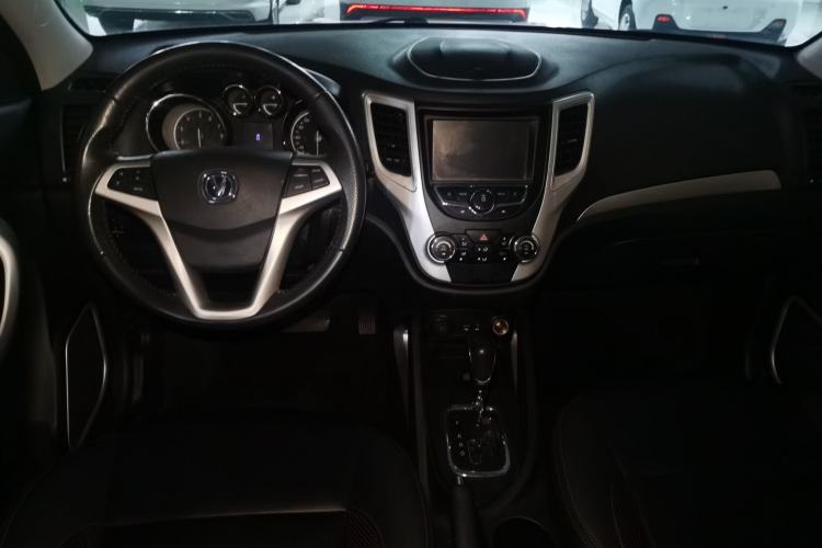 Used Changan CS35 2016 1.6L Automatic Luxury Model China V Standard
