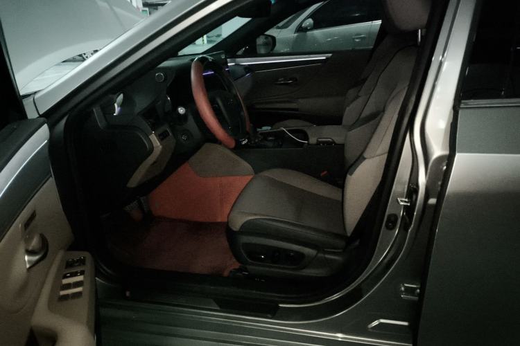 Used Lexus ES 2025 200 Premium Edition
