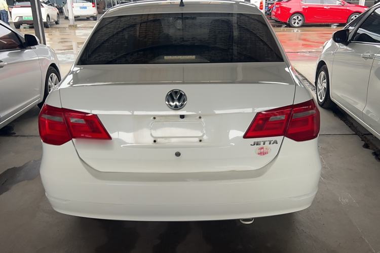 Used Volkswagen Jetta 2015 1.6L Manual Fashion Edition