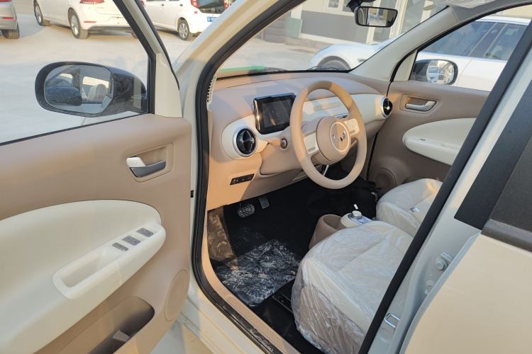 Used Wuling Hongguang MINIEV 2025 Four-Door Version Advanced Edition
