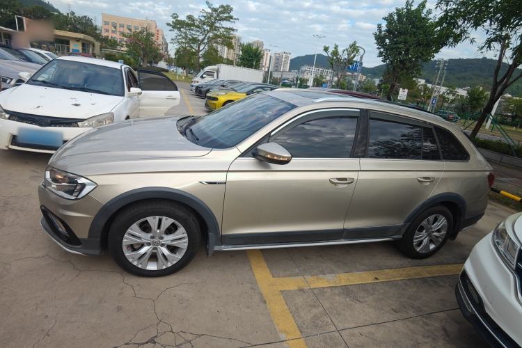 Used Volkswagen C-TREK 2018 1.5L Automatic Comfort Model
