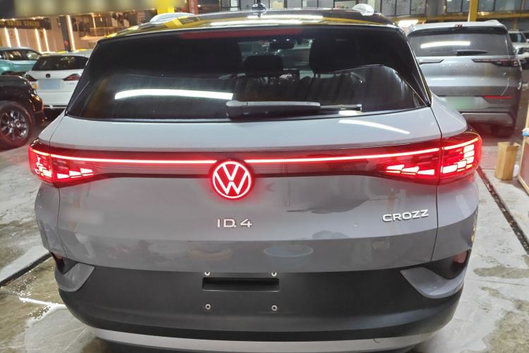 Used Volkswagen ID.4 CROZZ 2021 Long-Range PRO Two-Wheel Drive Version
