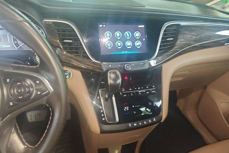 Used Buick GL8 2017 ES 28T Luxury Model China V Standard
