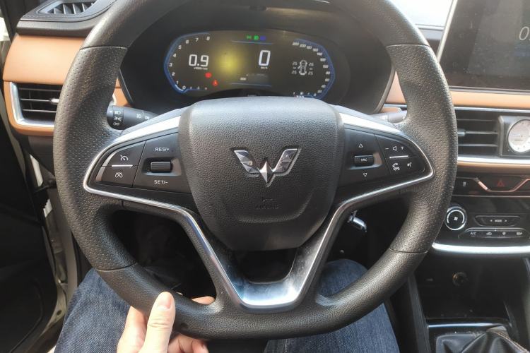 Used Wuling Hongguang S3 2018 1.5L Manual Luxury Model China V Standard
