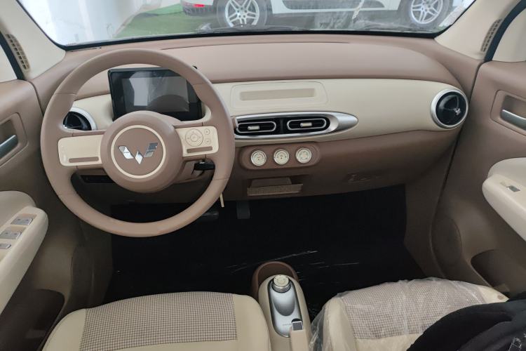 Used Wuling Hongguang MINIEV 2025 Four-Door Version Advanced Edition
