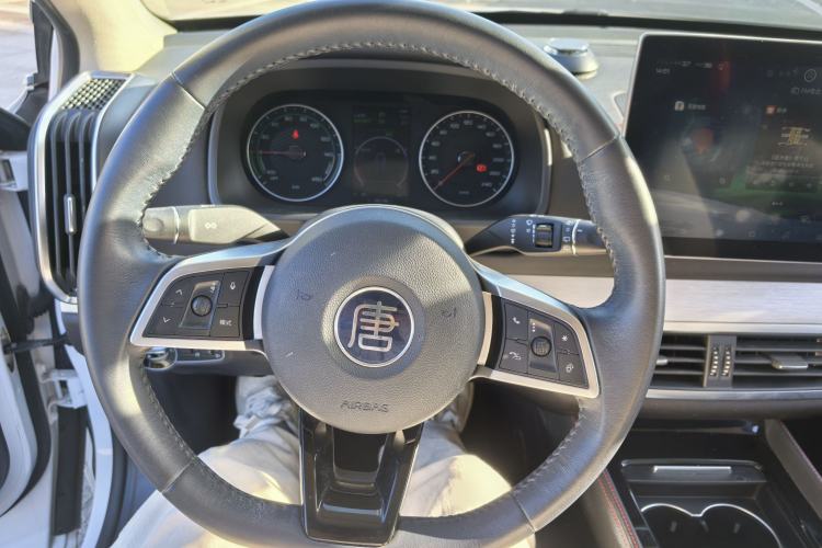 Used BYD Tang New Energy 2018 DM 2.0T All-Wheel Drive Smart Connect Advanced Model 7 Seats China V Emission Standard
