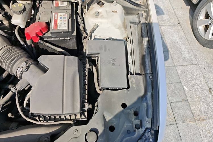 Used Lincoln Continental 2019 2.0T Two-Wheel Drive Luxury Edition China VI Standard
