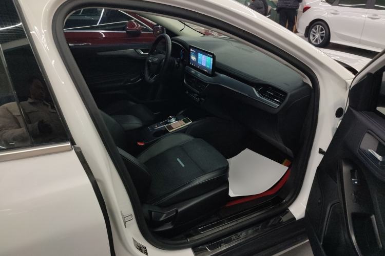 Used Ford Focus Active 2021 EcoBoost 180 Automatic Trendy Model