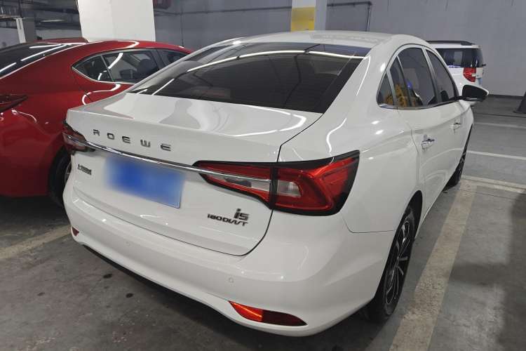 Used Roewe i5 2020 1.5L Automatic 4G Connect Luxury Flagship Edition
