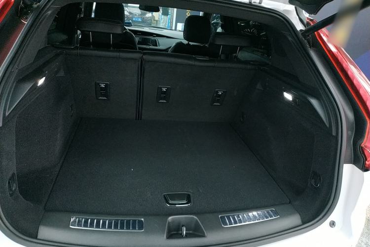 Used Cadillac XT4 2021 28T Two-Wheel Drive Leading Version
