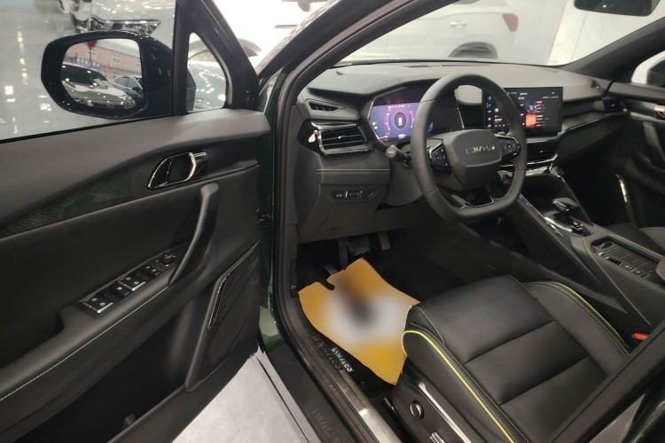 Used Lynk & Co 06 2023 Remix 1.5T Hero
