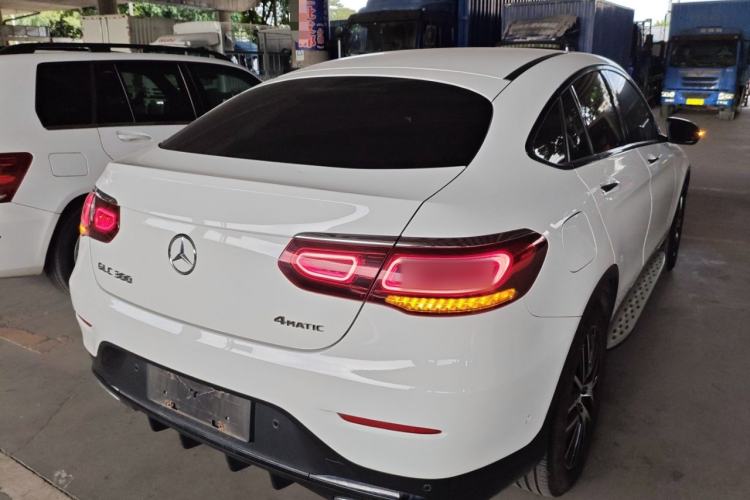 Used Mercedes-Benz GLC Coupe 2021 GLC 300 4MATIC Coupe SUV
