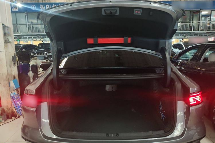 Used BYD Han 2025 EV 605KM Prestige Model
