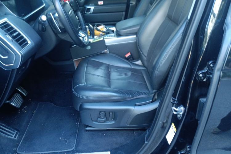 Used Land Rover Range Rover Sport 2019 3.0 L6 HSE DYNAMIC
