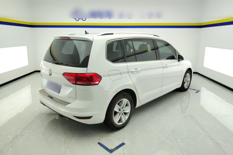 Used Volkswagen Touran 2018 Volkswagen Touran L 280TSI DSG Style Edition 7 Seats China VI Standard
