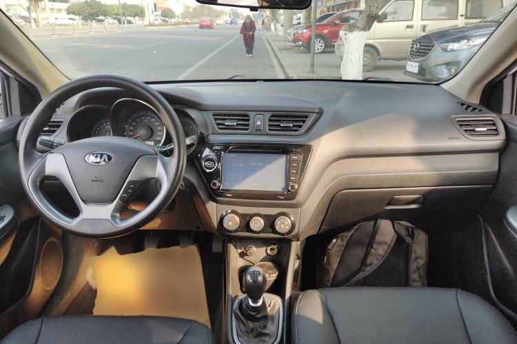 Used Kia K2 2015 Sedan 1.4L MT GLS
