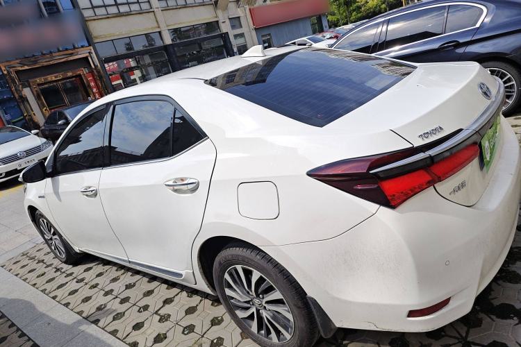 Used Toyota Corolla 2017 Revised Dual-Engine 1.8L E-CVT Elite Edition
