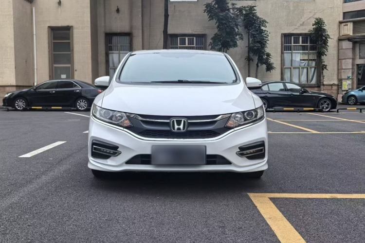 Used Honda Jade 2017 1.8L automatic Comfort version 5 seats
