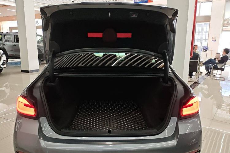 Used BMW 5 Series 2022 Second Facelift 525i M Sport Package
