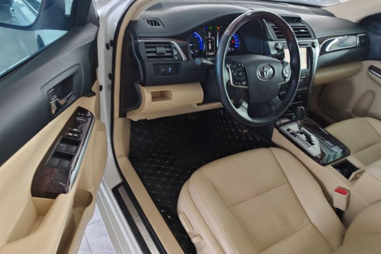 Used Toyota Camry 2015 Dual-Engine 2.5 HG Luxury Navigation Edition