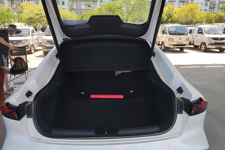 Used Changan UNI-V 2024 1.5T High-Energy Version
