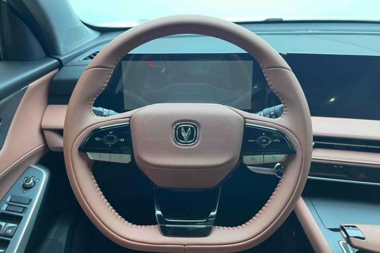 Used Changan CS75 PLUS 2023 3rd Generation 1.5T Automatic Prestige Model
