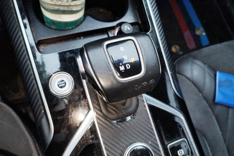 Used Hongqi HS5 2022 Revised Version 2.0T Smart Connect Flagship Edition
