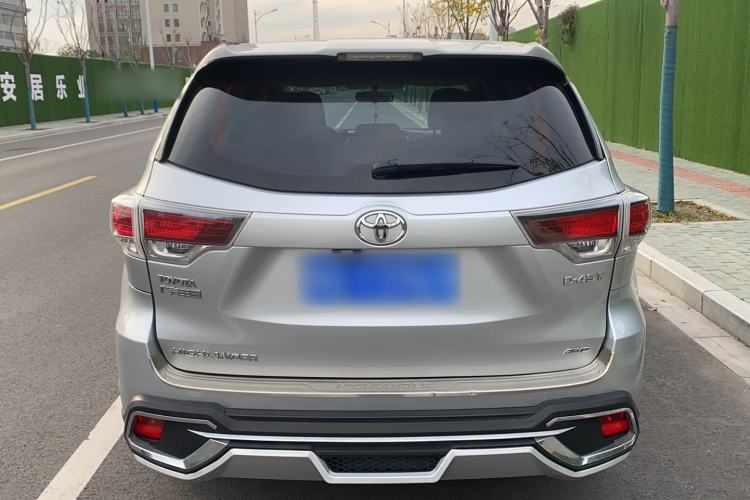 Used Toyota Highlander 2015 2.0T Four-Wheel Drive Elite Edition 7-Seater
