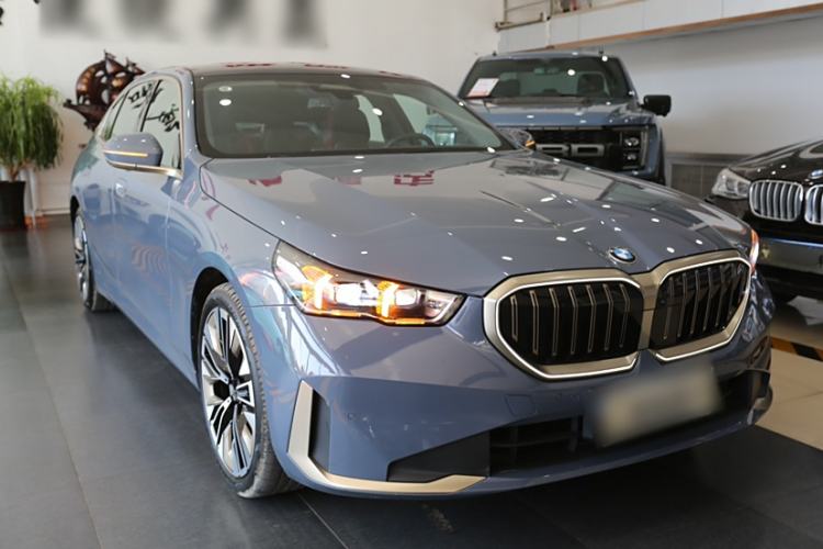 Used BMW 5 Series 2024 530Li Luxury Package Premium Edition
