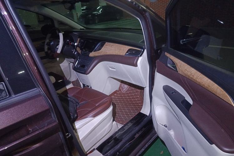 Used Buick GL8 2018 ES 28T Comfort Model China VI Standard
