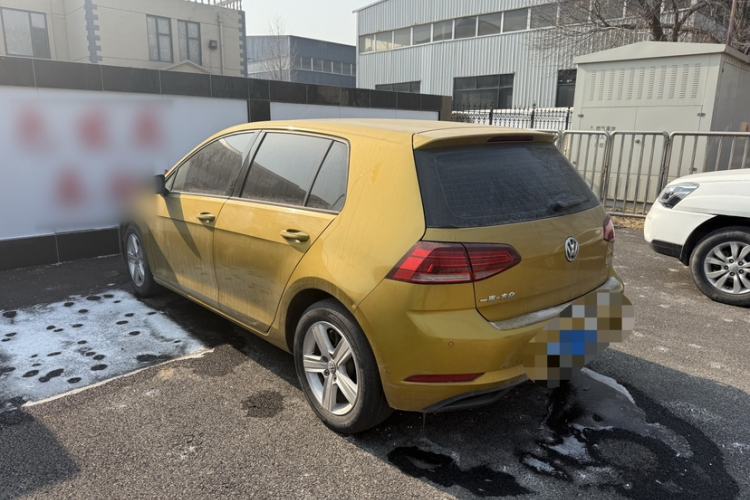 Used Volkswagen Golf 2018 1.6L Automatic Fashion Model