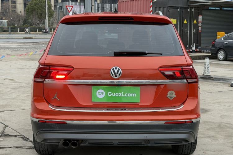 Used Volkswagen Tiguan L 2017 330TSI Automatic Two-Wheel Drive Luxury Edition